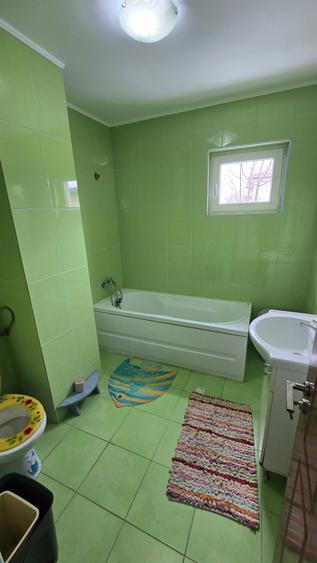 Casă individuală cu 4 camere cu Canalizare în Clinceni