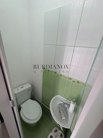 Apartament cu 3 camere decomandat în Drumul Taberei