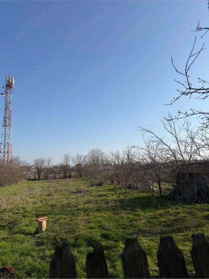 Casă cu 5 camere cu Teren 1375 Mp în Orbeasca