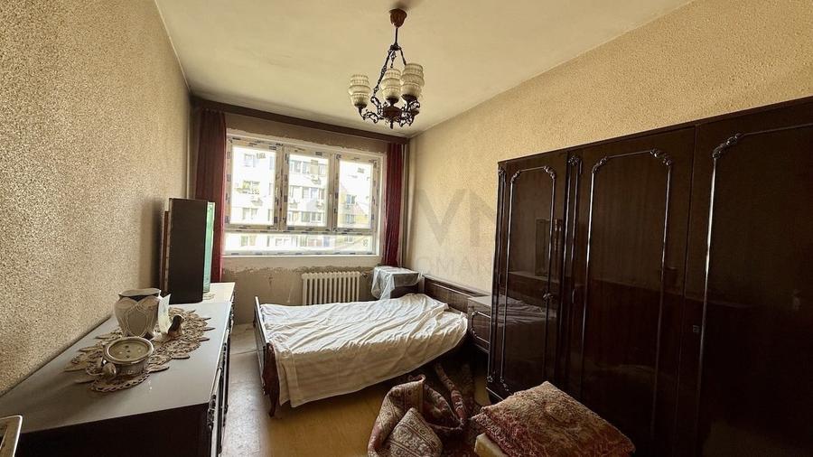 Apartament cu 2 camere decomandat în Tei