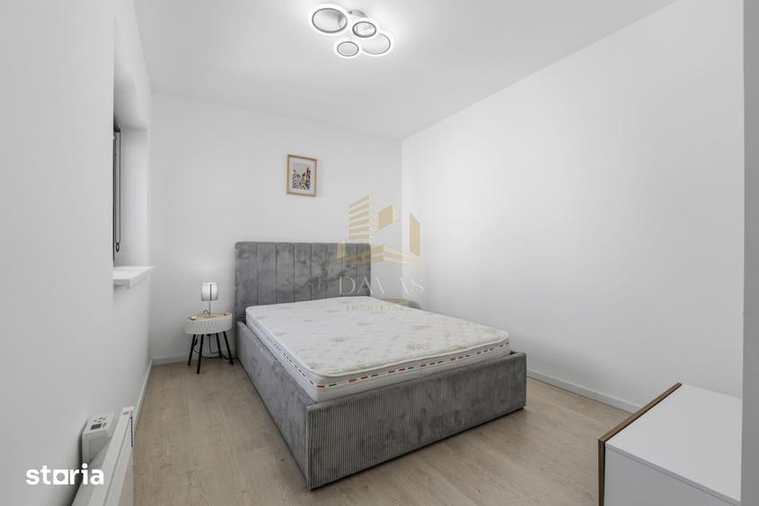 Apartament cu 3 camere semidecomandat în Între Lacuri