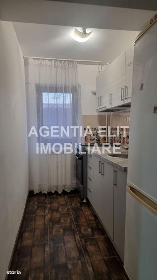 Garsonieră decomandată, mobilată în Central