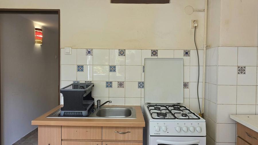 Garsonieră decomandată în Calea București