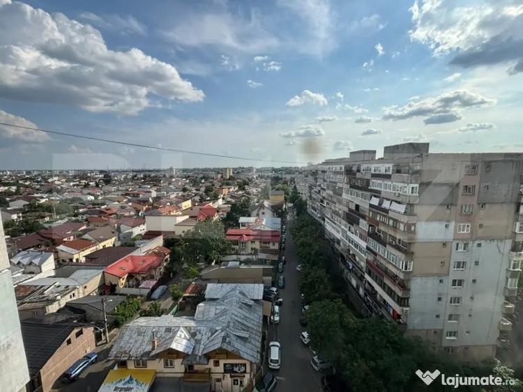 Apartament cu 2 camere decomandat în Republicii