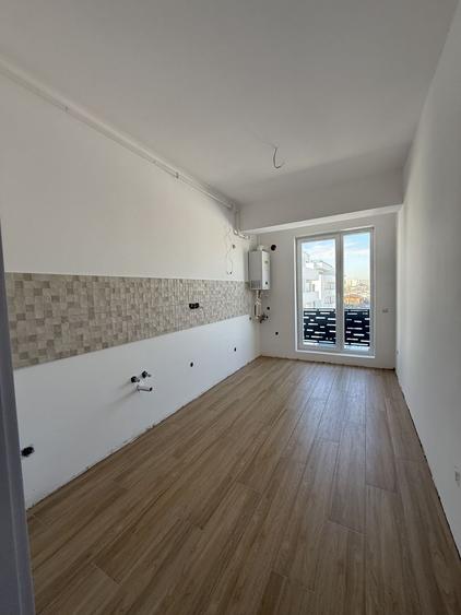 Apartament cu 3 camere decomandat în Theodor Pallady