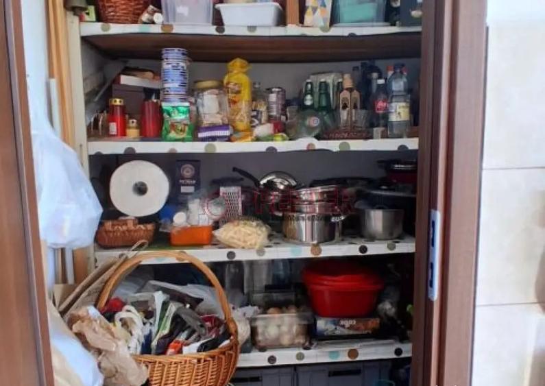 Apartament cu 4 camere decomandat în Octavian Goga