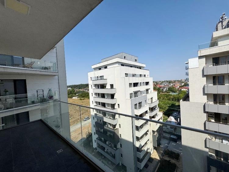 Apartament cu 2 camere semidecomandat, mobilat în Sisești