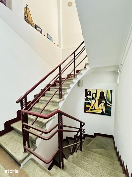 Apartament cu 3 camere decomandat, mobilat în Est