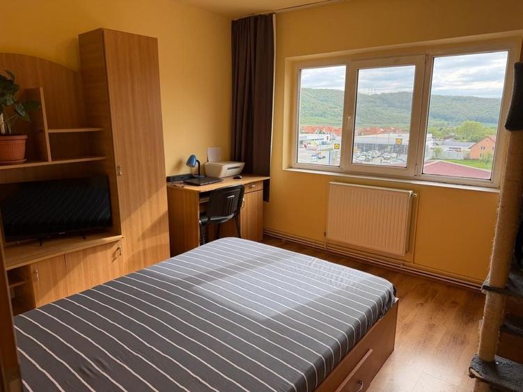Apartament cu 2 camere decomandat în Central