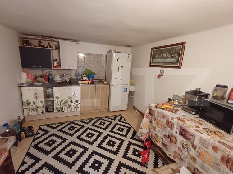 Casă individuală cu 4 camere cu Canalizare în Stănești