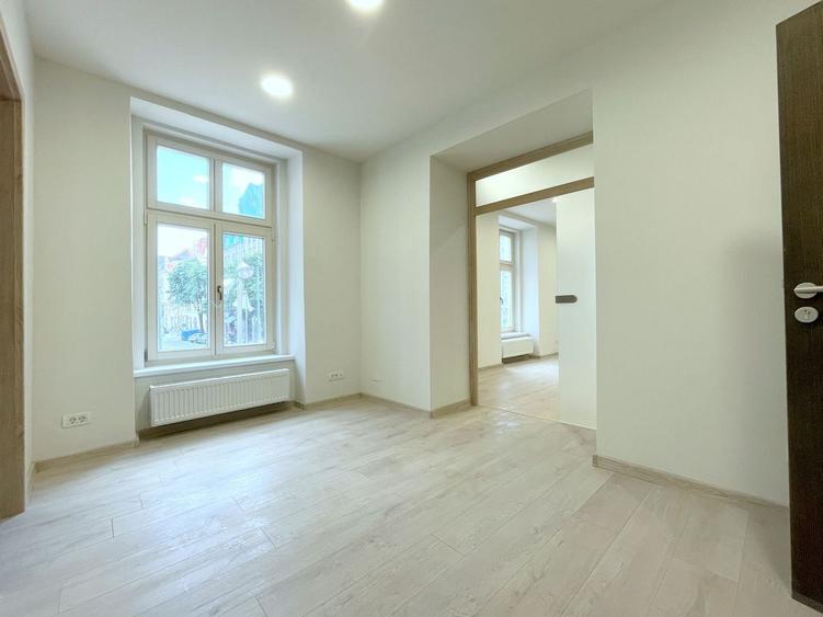 Birou, de 89 mp, în Ultracentral