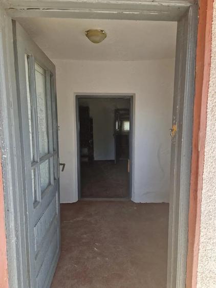 Casă cu Teren 200 Mp în Central
