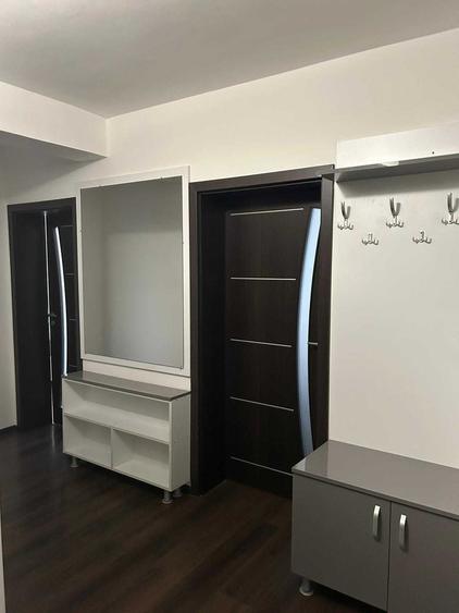 Apartament cu 3 camere decomandat în Tătărași