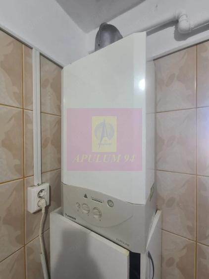 Apartament cu 3 camere decomandat în Câmpina