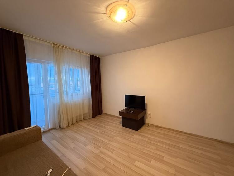 Apartament cu 2 camere decomandat în Ștefan cel Mare