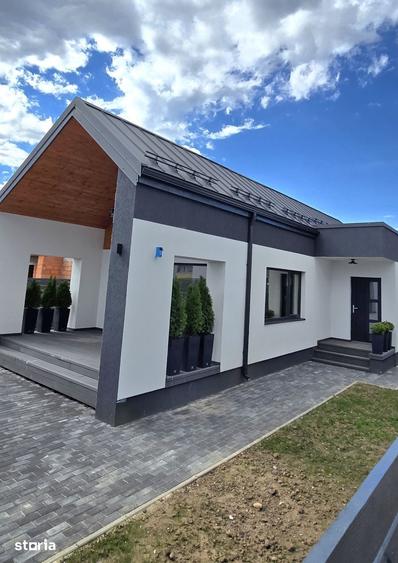 Casă cu 3 camere cu Teren 300 Mp în Tărlungeni