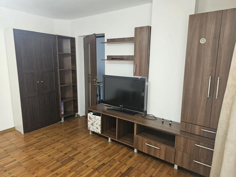 Garsonieră decomandată, mobilată în Obor