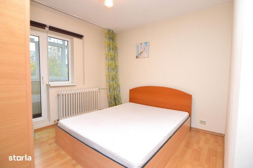 Apartament cu 3 camere semidecomandat, mobilat în Tineretului