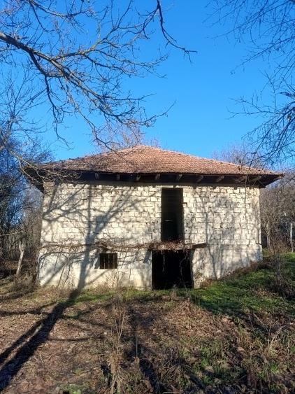 Casă individuală cu 5 camere cu Garaj în Peri