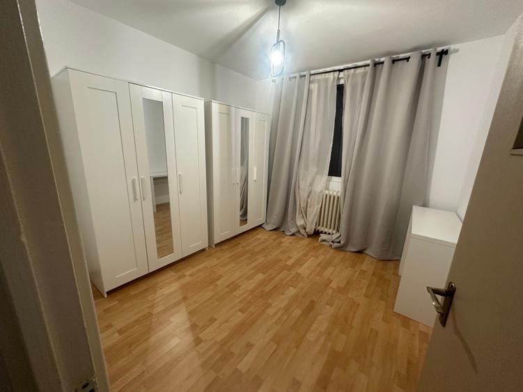 Apartament cu 3 camere decomandat în Politehnica
