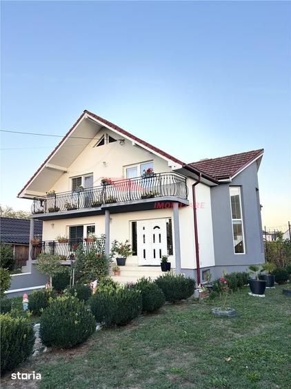 Casă cu 5 camere cu Teren 1000 Mp în Șintereag