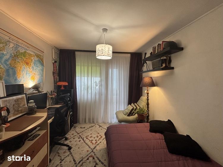 Apartament cu 4 camere în Militari