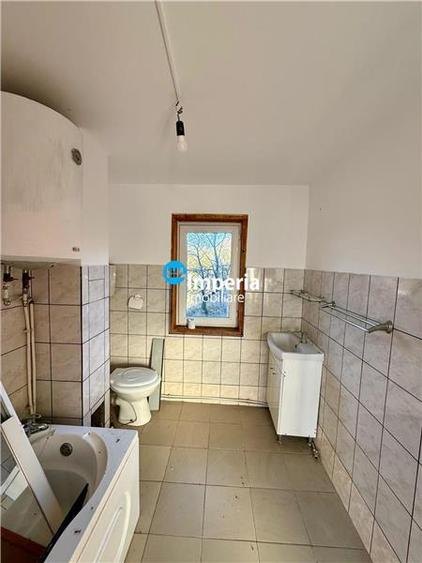 Casă cu 3 camere cu Teren 800 Mp în Curături
