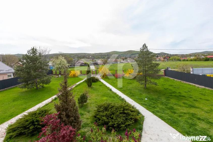 Casă cu 5 camere cu Teren 3659 Mp în Sărata