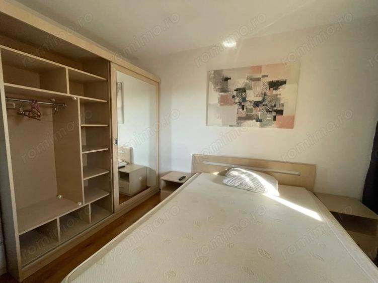 Apartament cu 3 camere semidecomandat în Medicină