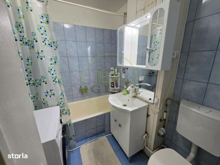 Apartament cu 4 camere decomandat în Hipodrom 3