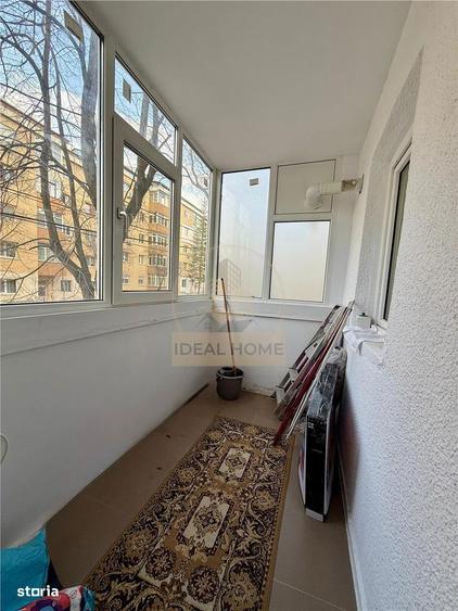 Apartament cu 3 camere decomandat în Gară