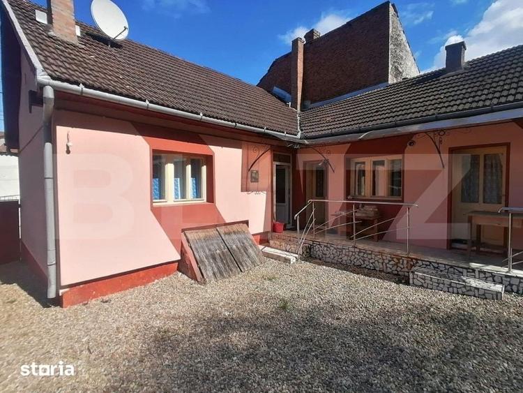 Casă cu 3 camere cu Teren 2000 Mp în Central