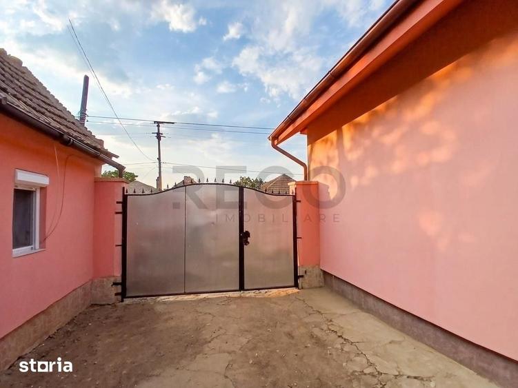 Casă cu 4 camere cu Teren 1439 Mp în Girișu de Criș