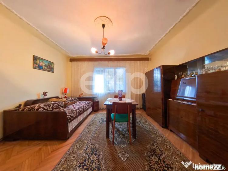 Casă cu 4 camere cu Teren 95 Mp în Central
