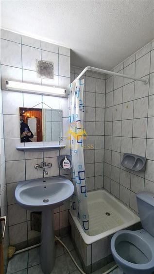 Apartament cu 4 camere decomandat, mobilat în Zorilor