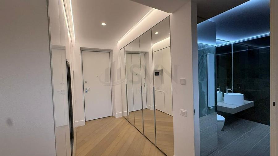 Apartament cu 3 camere semidecomandat în Iancu Nicolae