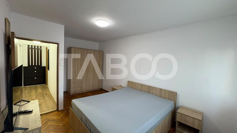 Apartament cu 3 camere decomandat, mobilat în Central