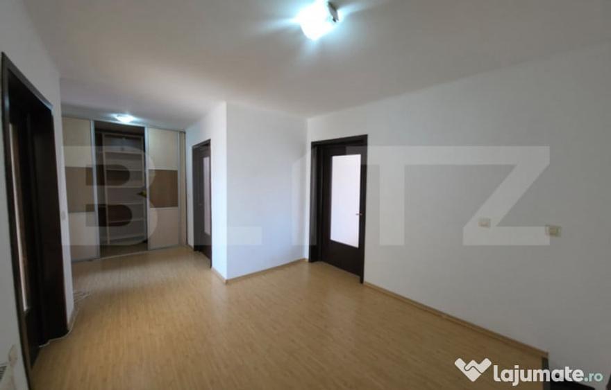 Casă cu 4 camere cu Teren 250 Mp în Central