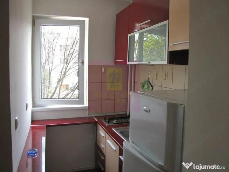 Garsonieră semidecomandată în Basarabia