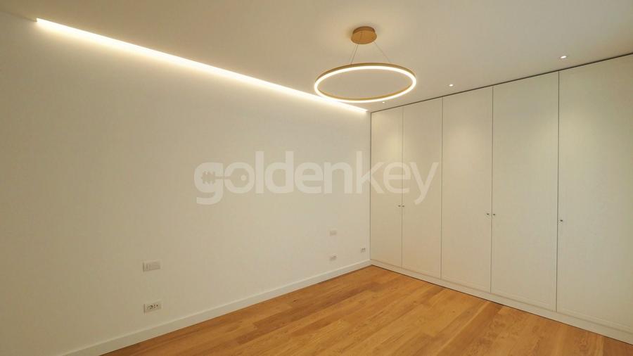 Apartament cu 4 camere decomandat, mobilat în Herăstrău