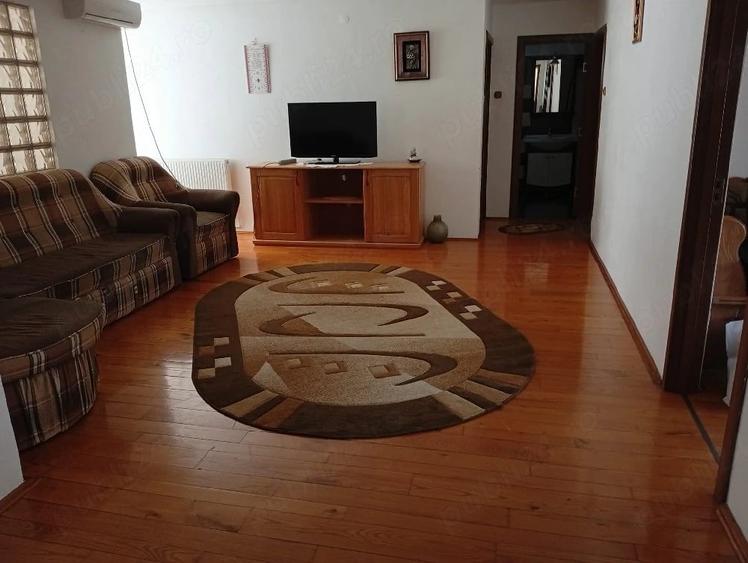 Casă cu 3 camere cu Teren 300 Mp în Exterior Vest