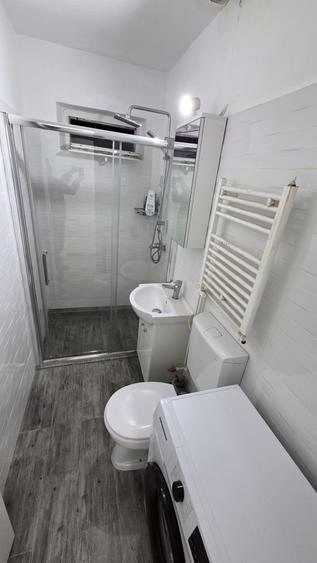 Apartament cu 2 camere nedecomandat în Central