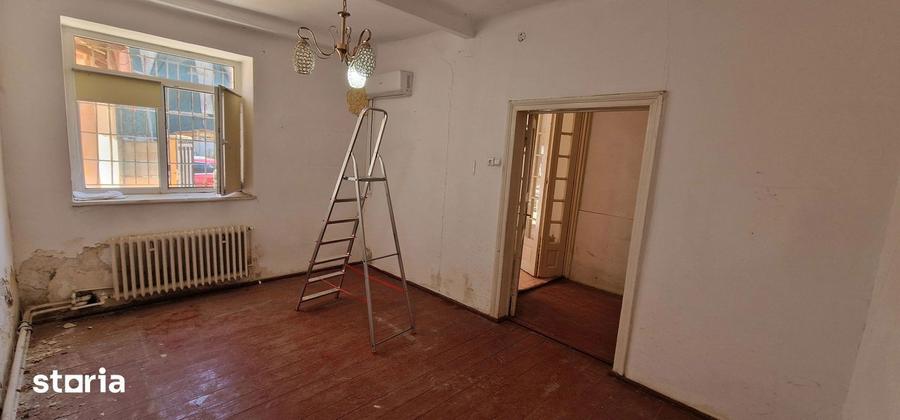 Apartament cu 4 camere în Peninsula