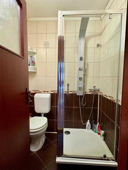 Apartament cu 4 camere decomandat în Sânmartin
