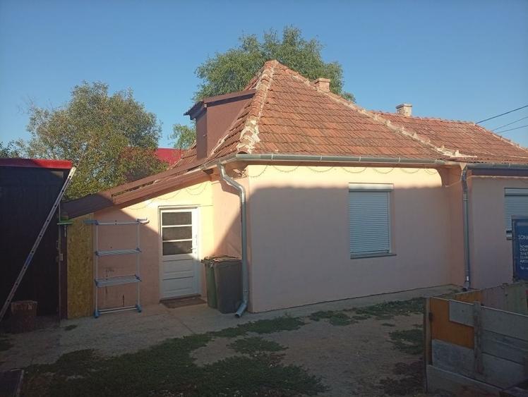 Casă cu 3 camere în Biharia