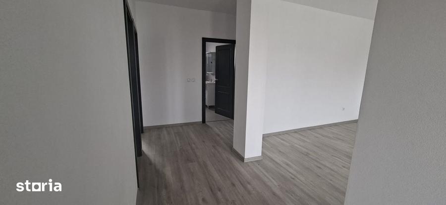 Casă cu 3 camere cu Teren 650 Mp în Holboca