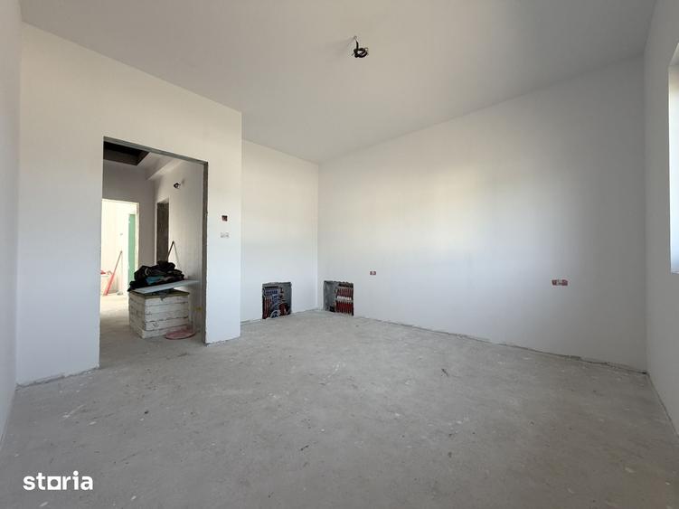Casă cu 4 camere cu Teren 350 Mp în Mircea cel Bătrân