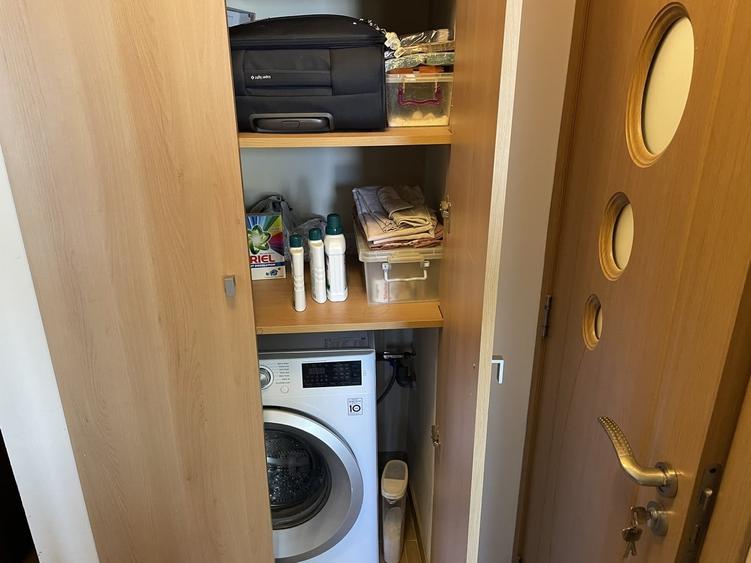 Apartament cu 2 camere semidecomandat în Giurgiului