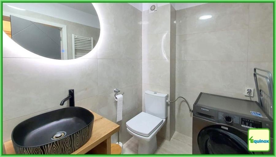 Apartament cu 2 camere decomandat în B-dul București