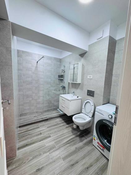 Apartament cu 2 camere decomandat în Runcu
